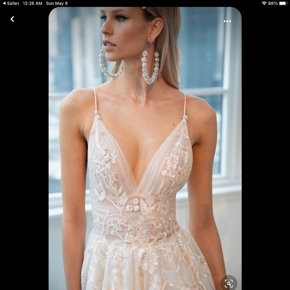 Meet your Posher, Angela